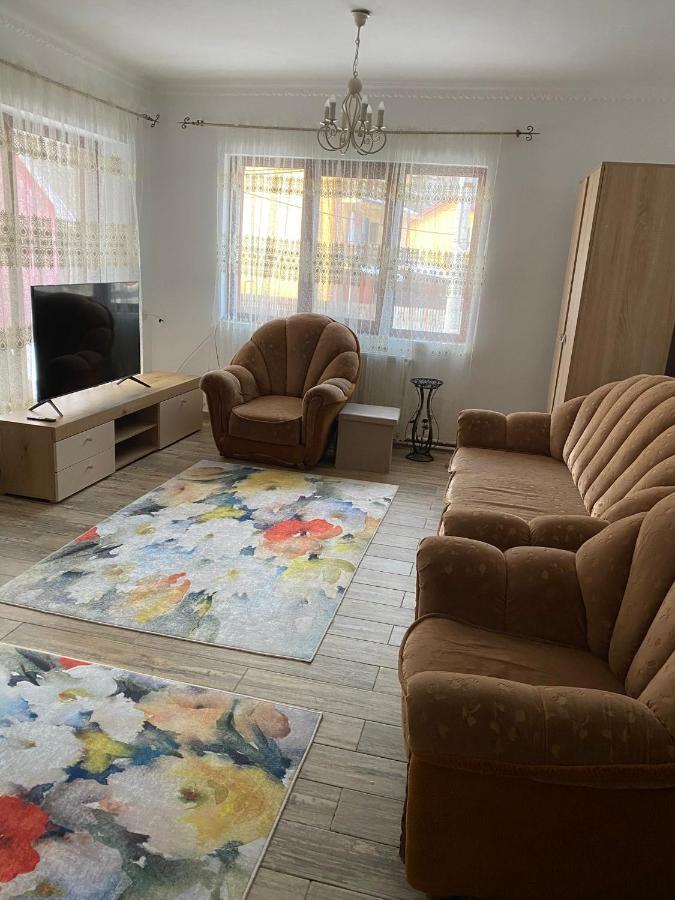 B House Буштени Экстерьер фото