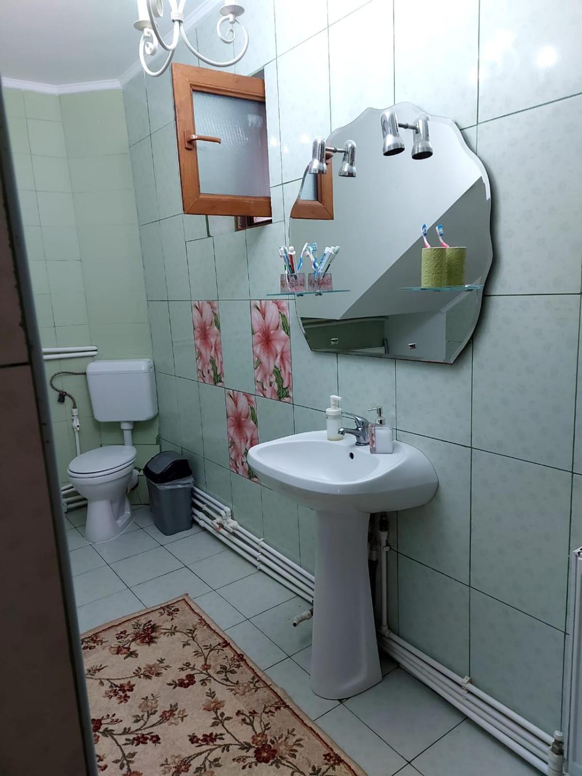 B House Буштени Экстерьер фото